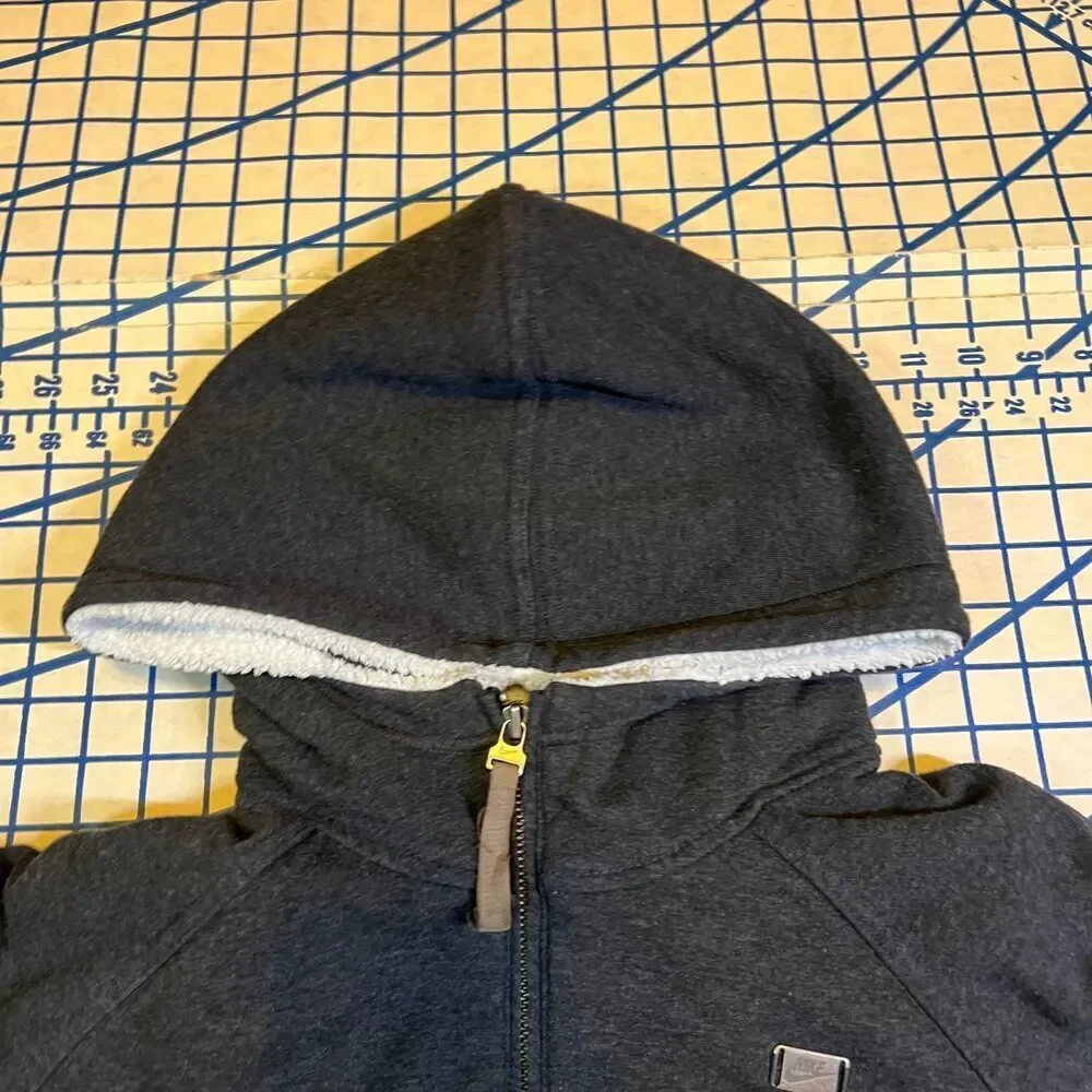 Nike Activewear Full Zip Jacket Youth Size XL 16-18 Gray Sherpa Lined Hooded